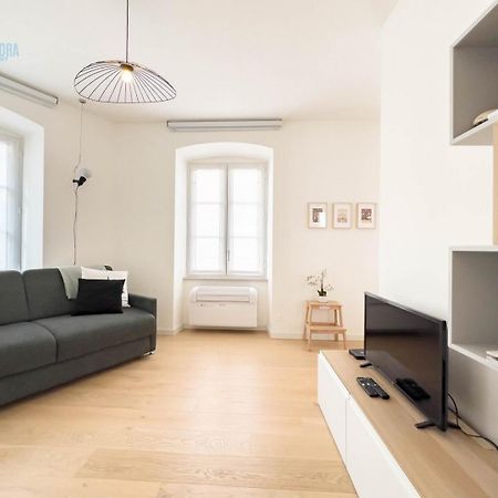 Corridoni 2B Tirabora Short Rent Apartment ตรีเอสเต ภายนอก รูปภาพ