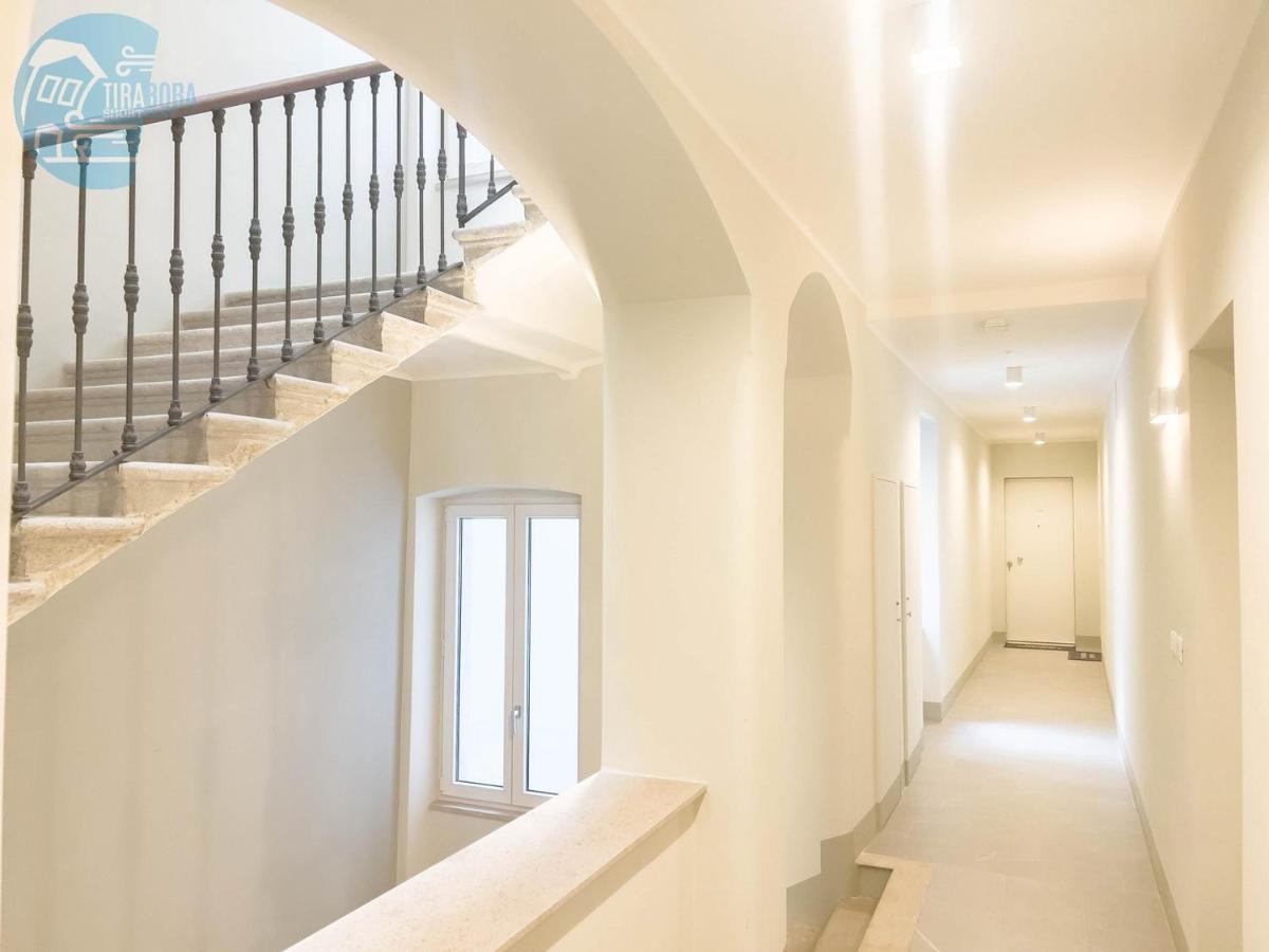 Corridoni 2B Tirabora Short Rent Apartment ตรีเอสเต ภายนอก รูปภาพ
